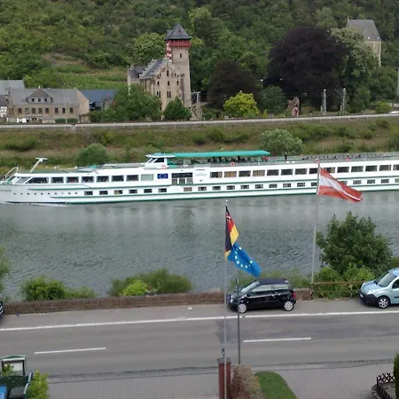 Ullas-ferienwohnung * Niederfell